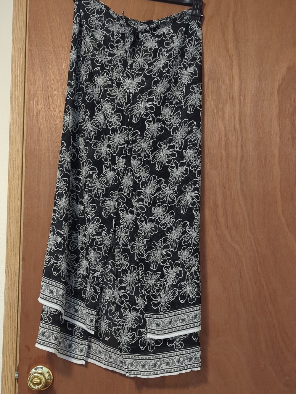 White House Black Market Black and White Floral Maxi Skirt
